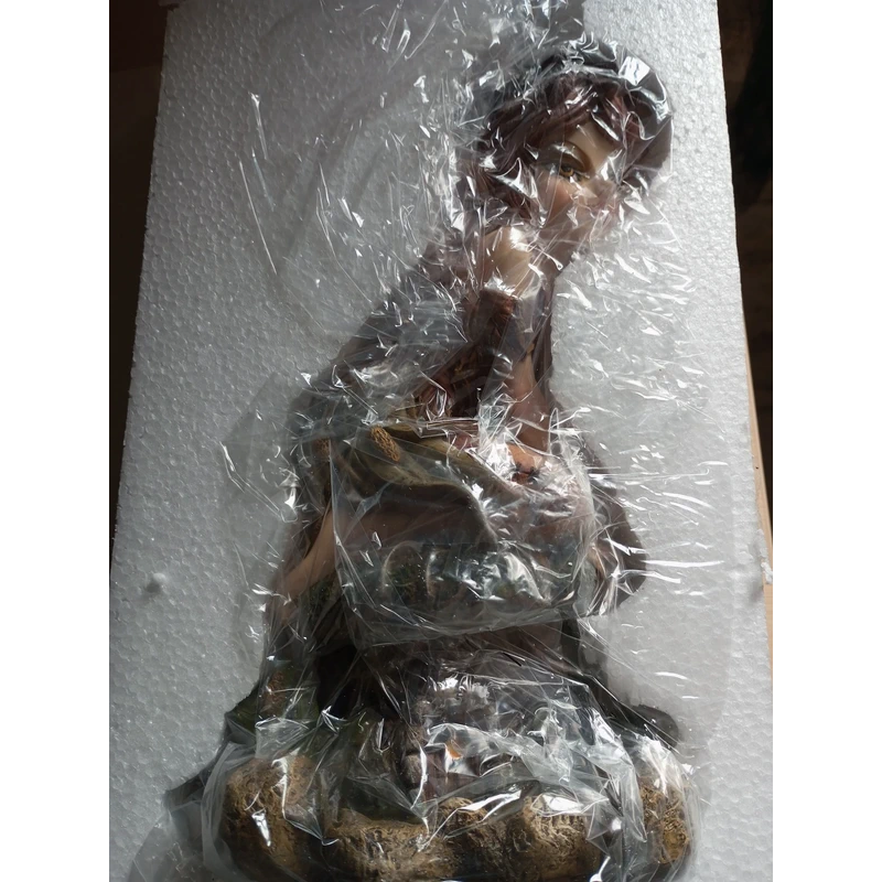 Statuette figurine fée elfe - led lumineux (H28 x L16cm)